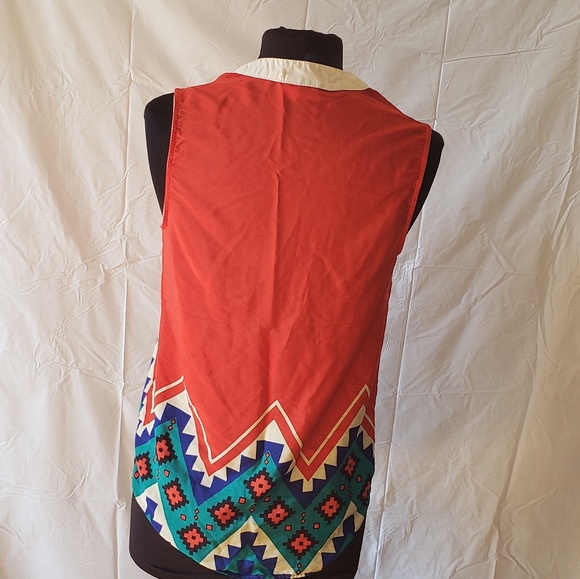 Top - Picture 4 of 8